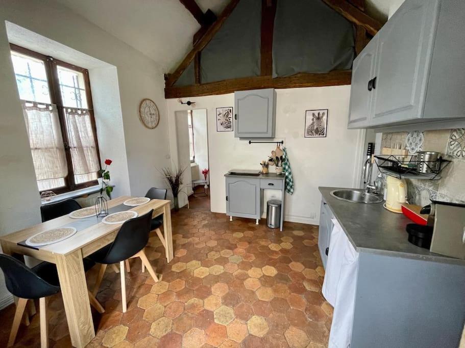 Maison A Proximite De Barbizon / Fontainebleau / A6 Saint-Sauveur-sur-Ecole Екстериор снимка