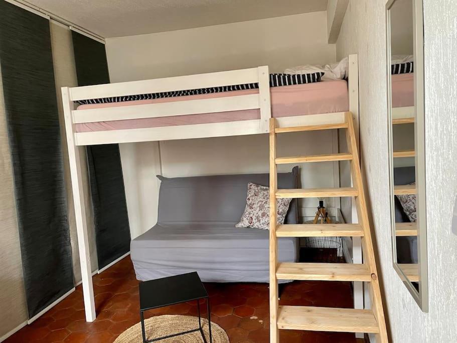 Maison A Proximite De Barbizon / Fontainebleau / A6 Saint-Sauveur-sur-Ecole Екстериор снимка