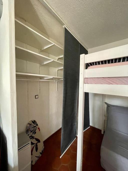 Maison A Proximite De Barbizon / Fontainebleau / A6 Saint-Sauveur-sur-Ecole Екстериор снимка